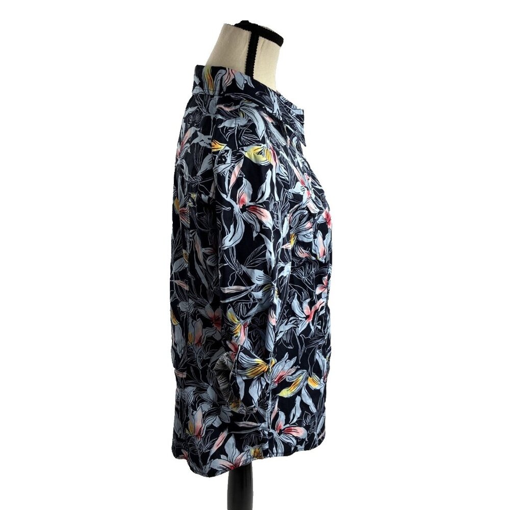 Christopher & Banks Womens Button Up Floral Shirt Roll Tab Sleeves Size M - Picture 4 of 7